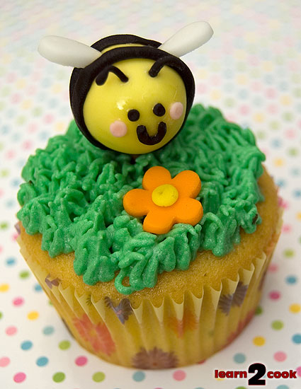 Easter Bumblebee Cupcake